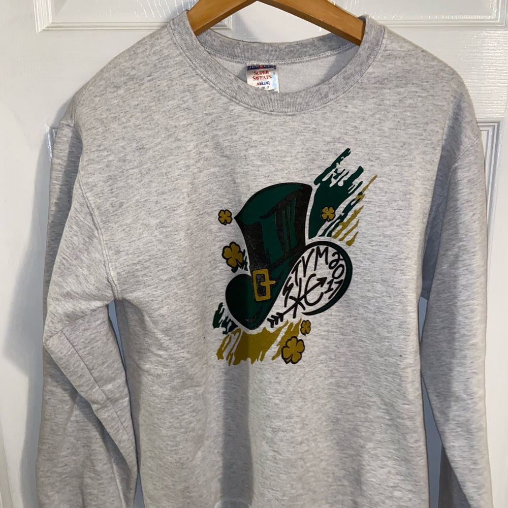 Men’s sweater